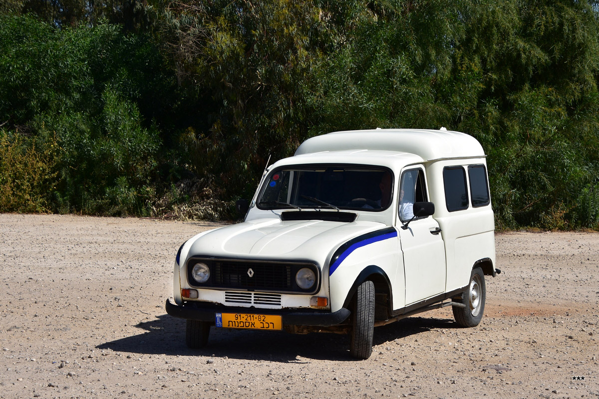 Израиль, № 91-211-82 — Renault 4 F4 '61-88