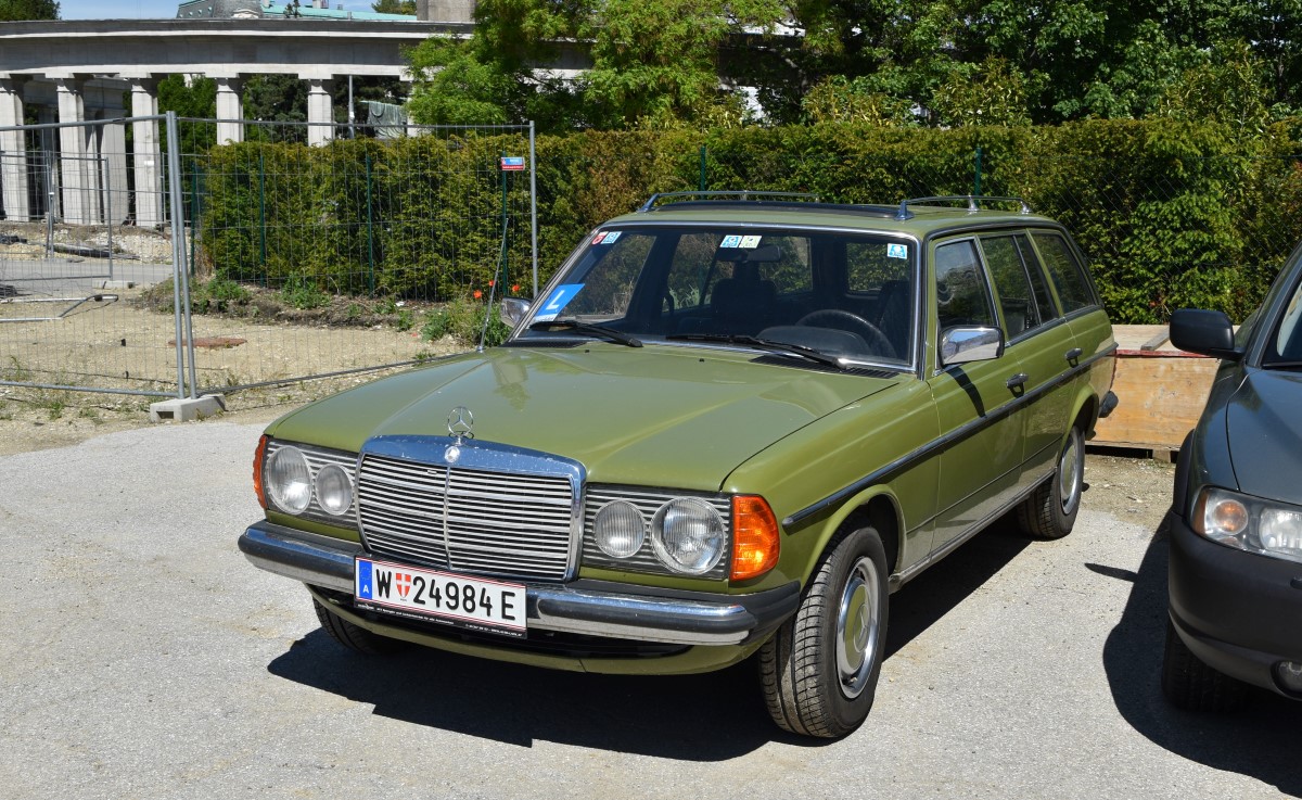 Австрия, № W 24984 E — Mercedes-Benz (S123) '78-86
