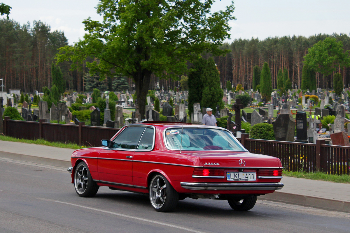 Литва, № LKL 411 — Mercedes-Benz (C123) '77-86