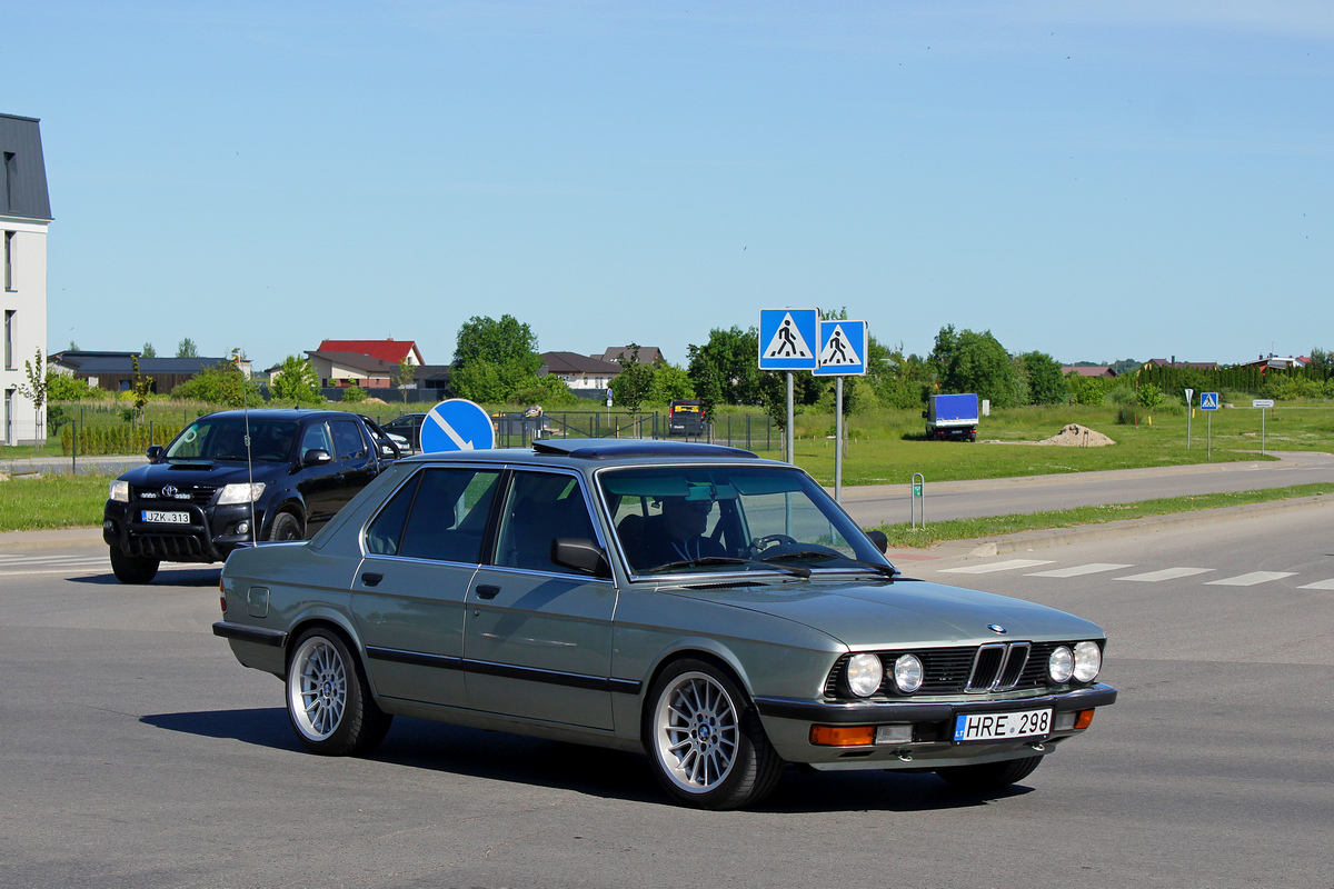 Литва, № HRE 298 — BMW 5 Series (E28) '82-88