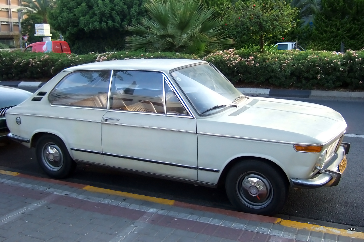 Израиль, № 300-213 — BMW 02 Series '66-77