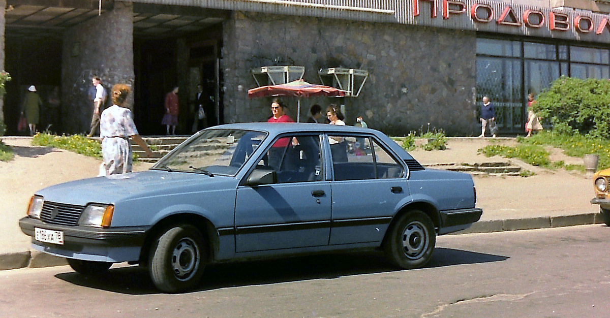 Санкт-Петербург, № Е 186 ХА 78 — Opel Ascona (C) '81-88