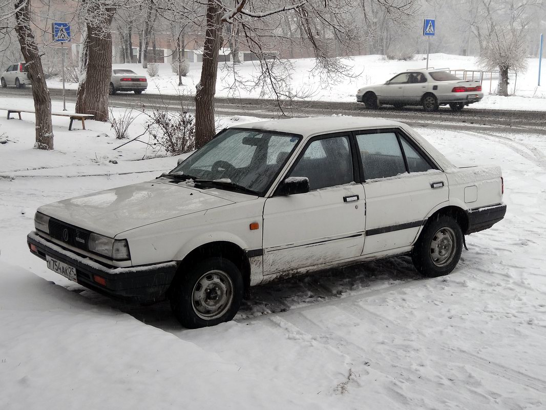 Приморский край, № У 754 АК 25 — Nissan Sunny (B12) '85-90