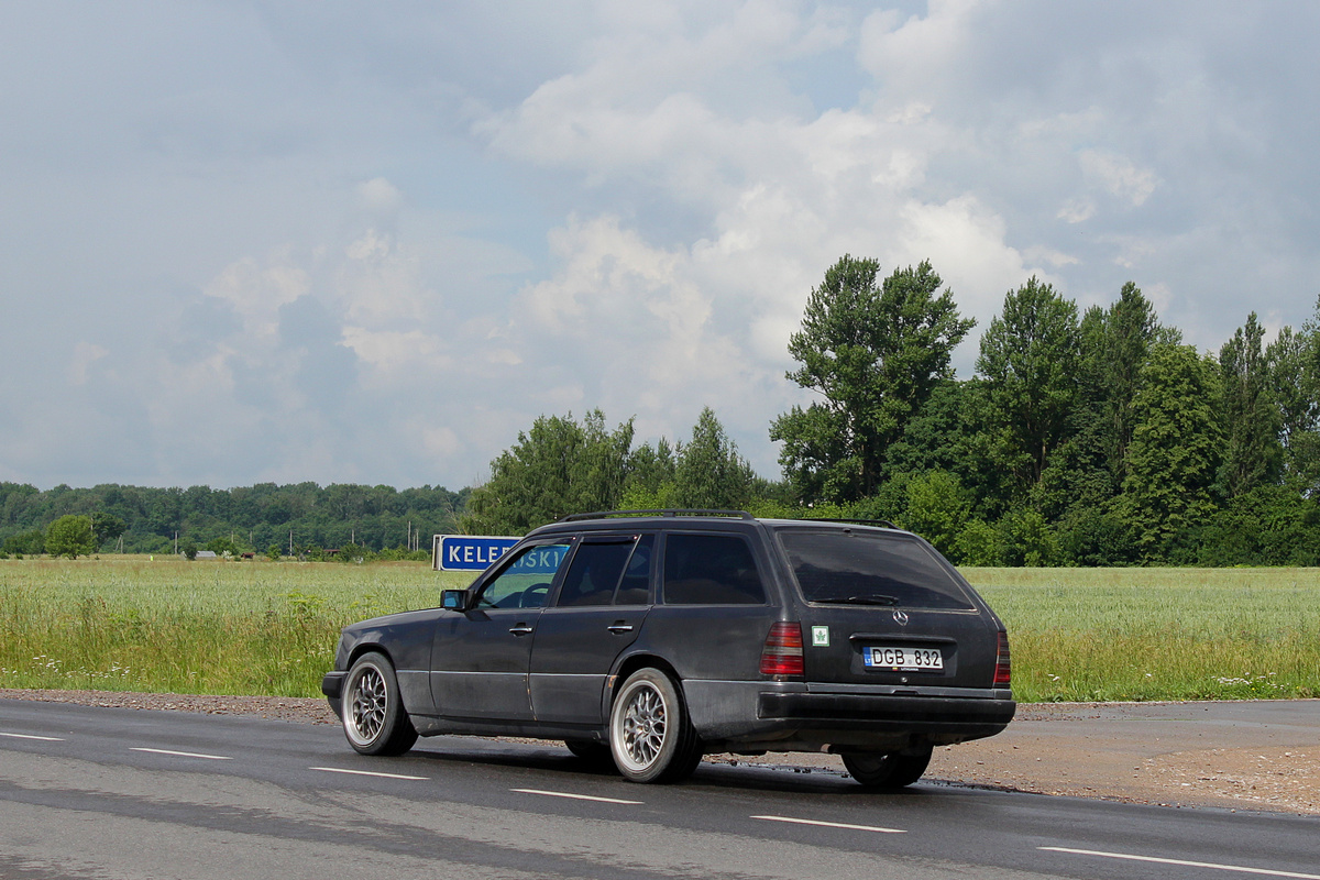 Литва, № DGB 832 — Mercedes-Benz (S124) '86-96