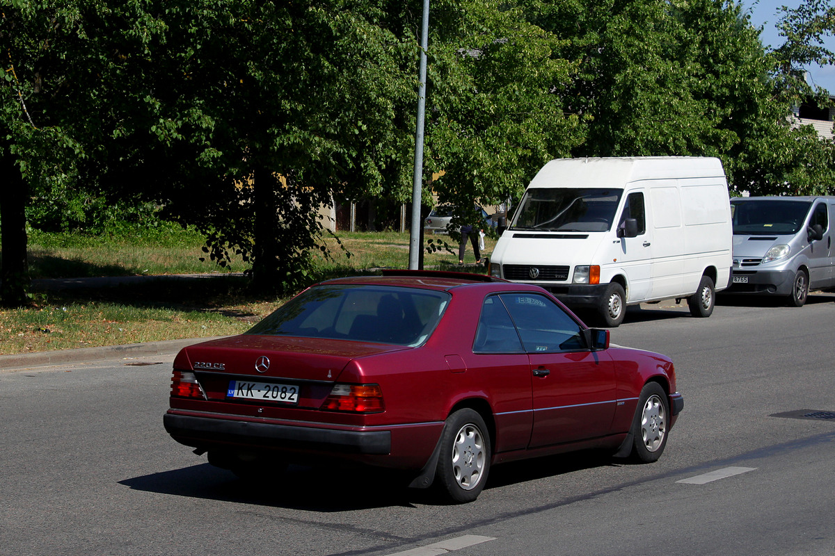 Латвия, № KK-2082 — Mercedes-Benz (C124) '87-96
