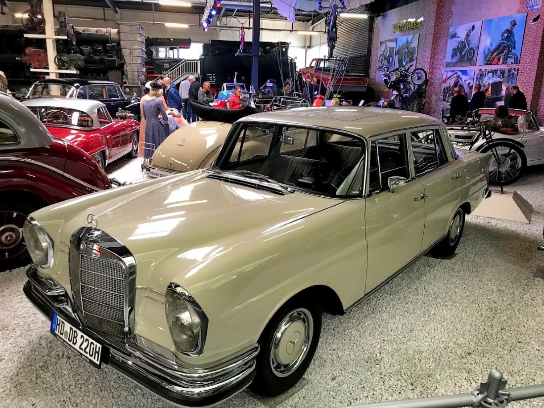 Германия, № HD-DB 220H — Mercedes-Benz (W111/W112) '59-65