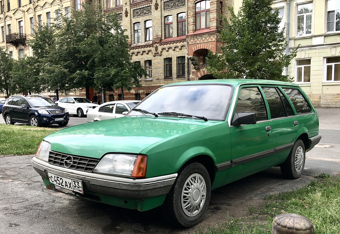 Владимирская область, № С 452 АХ 33 — Opel Rekord (E2) '82-86