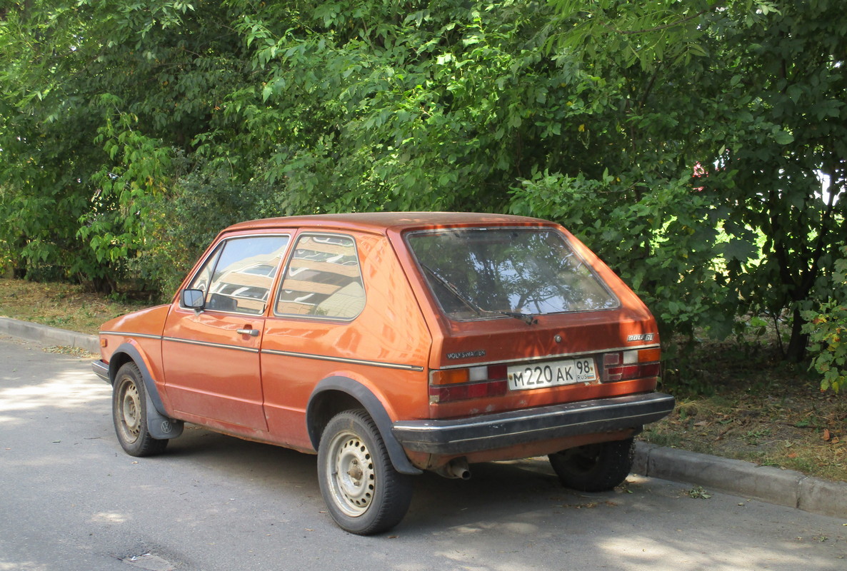 Санкт-Петербург, № М 220 АК 98 — Volkswagen Golf (Typ 17) '74-88