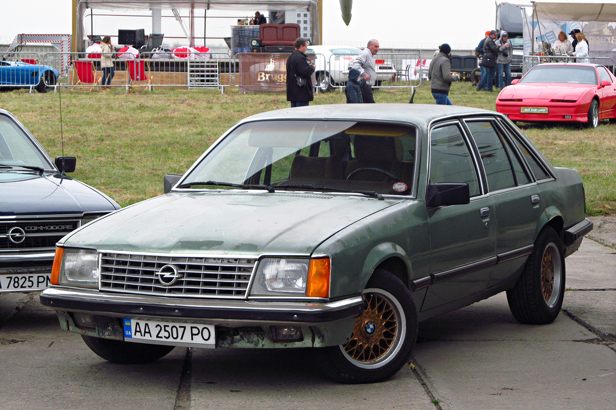 Киев, № АА 2507 РО — Opel Senator (A1) '78-82