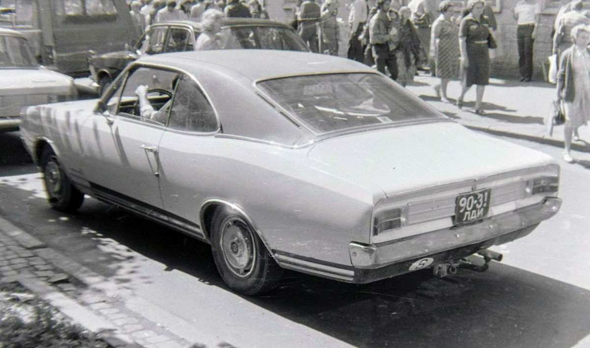 Санкт-Петербург, № 90-31 ЛДИ — Opel Commodore (A) '67-71