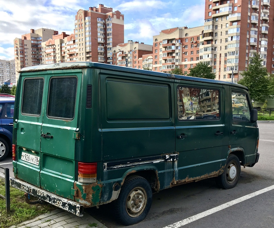 Санкт-Петербург, № У 926 УК 78 — Mercedes-Benz MB100 '81-96