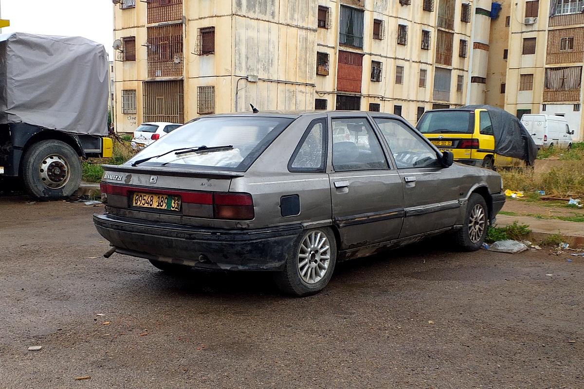 Алжир, № 09548 189 31 — Renault 21 '86-95