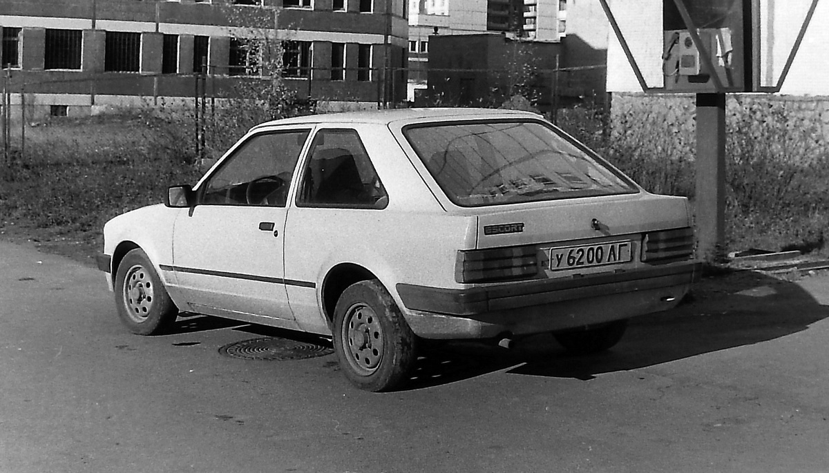 Санкт-Петербург, № У 6200 ЛГ — Ford Escort MkIII '80-86