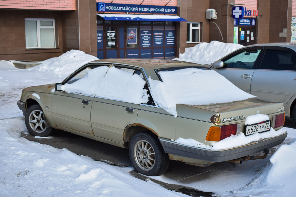 Алтайский край, № М 628 ТР 22 — Opel Rekord (E2) '82-86