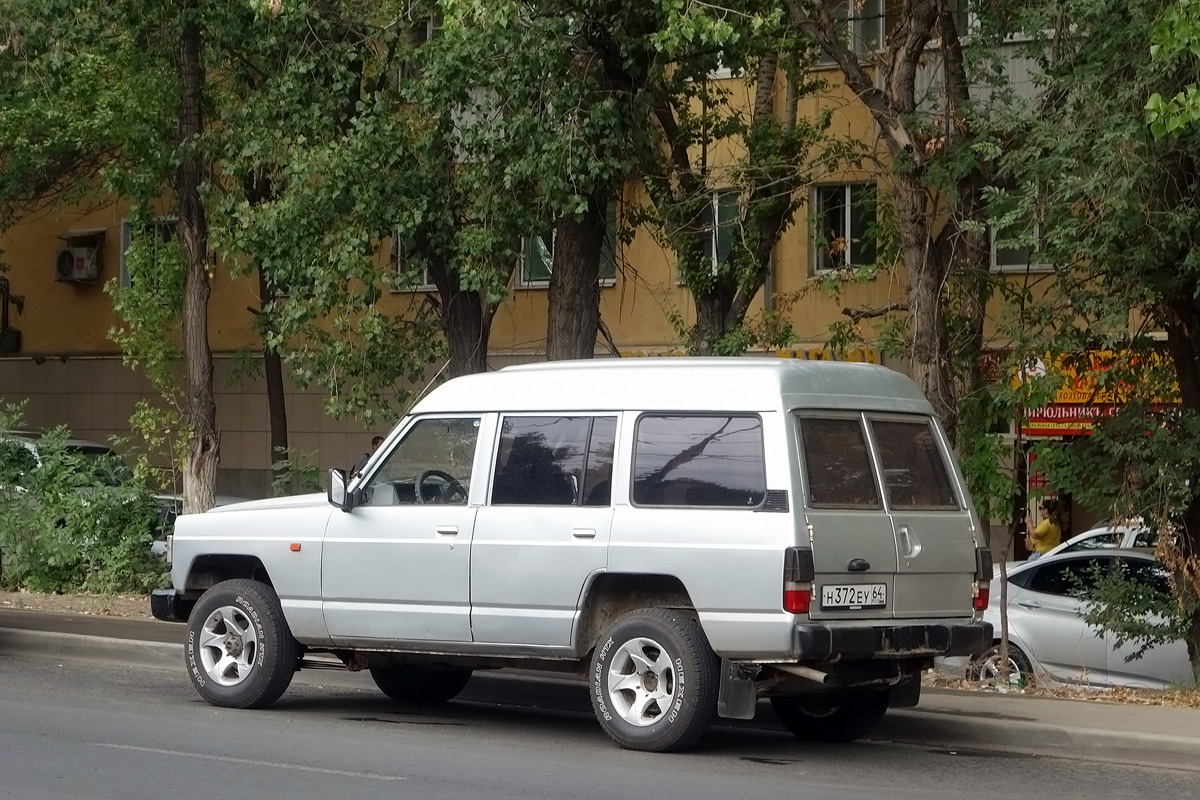 Саратовская область, № Н 372 ЕУ 64 — Nissan Patrol/Safari (160) '80-89