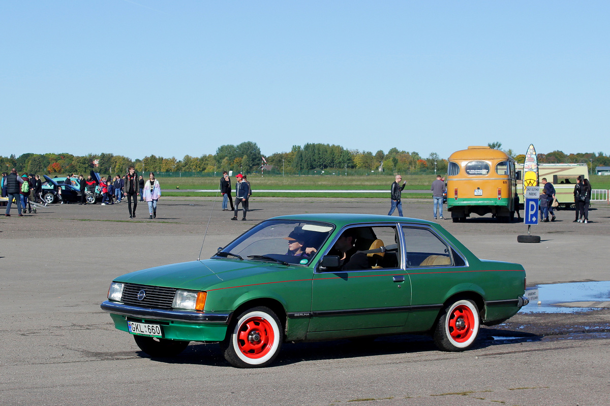 Литва, № GKL 660 — Opel Rekord (E1) '77-82; Литва — Retro mugė 2021 ruduo