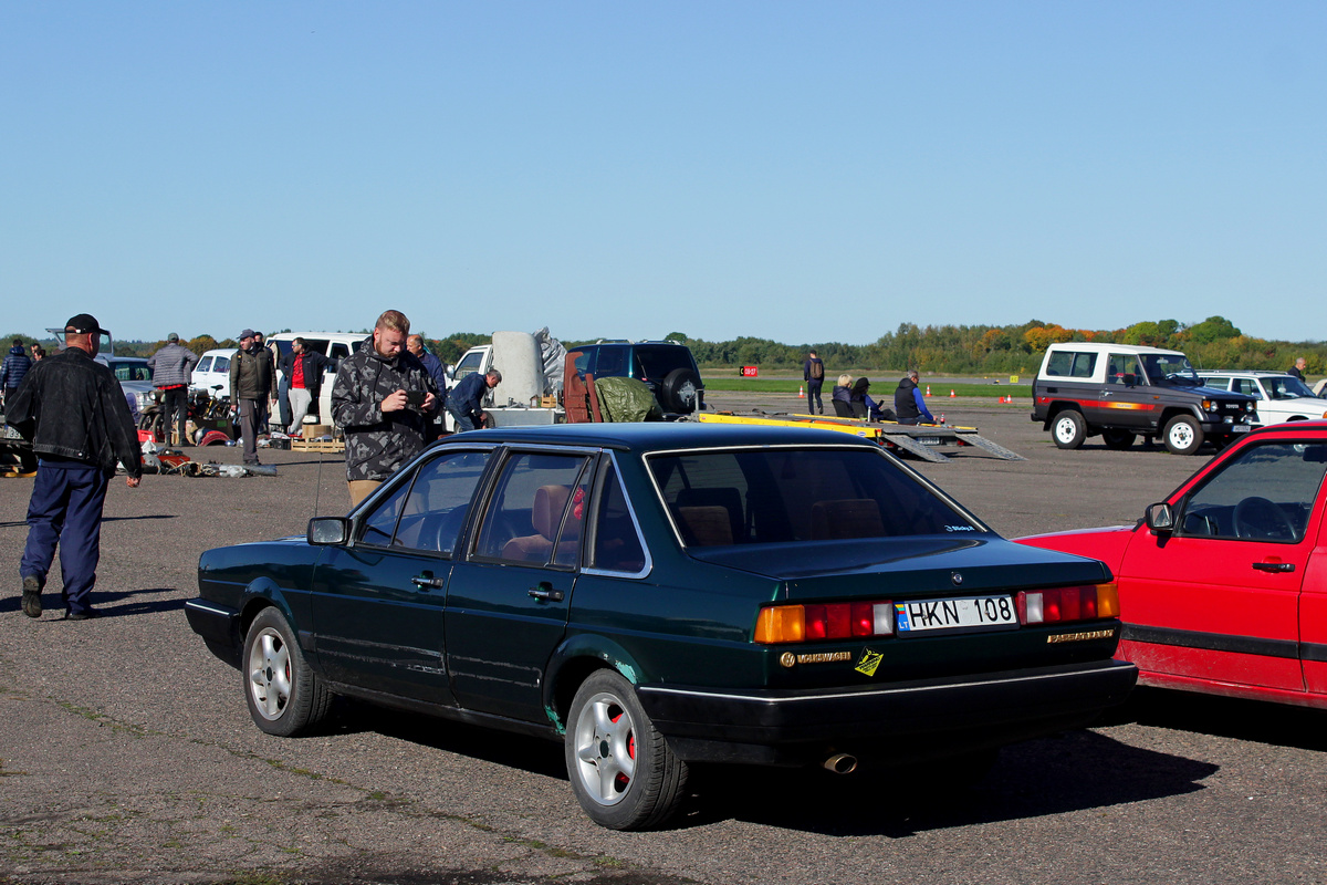 Литва, № HKN 108 — Volkswagen Passat (B2) '80-88; Литва — Retro mugė 2021 ruduo
