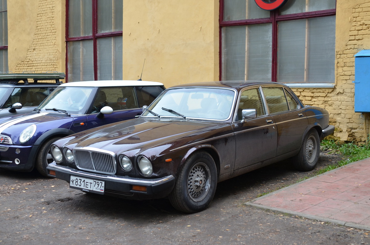 Москва, № К 831 ЕТ 797 — Jaguar XJ (Series III) '79-92