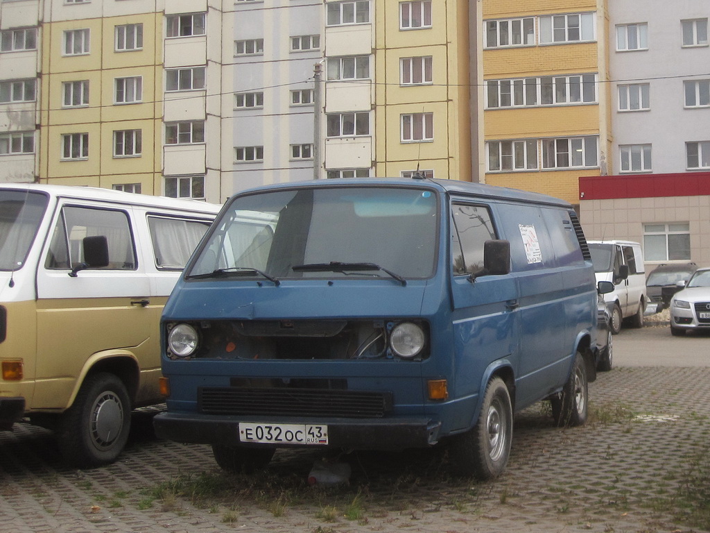 Кировская область, № Е 032 ОС 43 — Volkswagen Typ 2 (Т3) '79-92