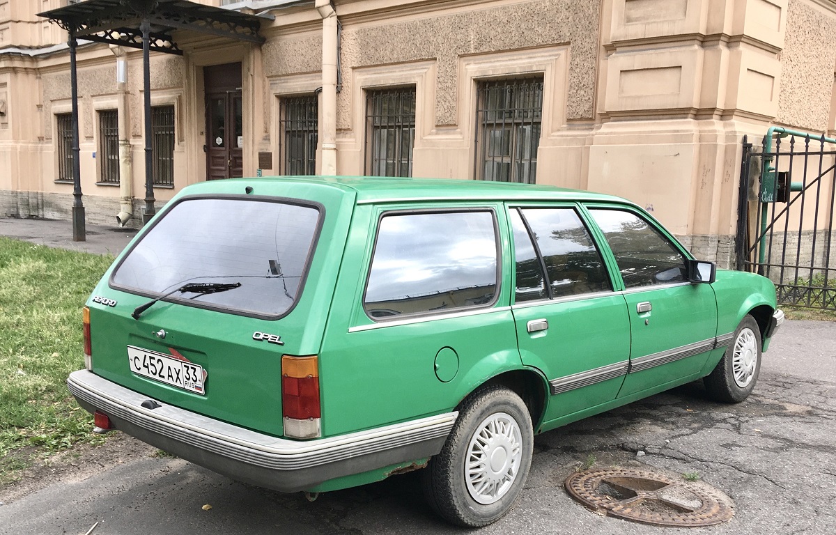 Владимирская область, № С 452 АХ 33 — Opel Rekord (E2) '82-86