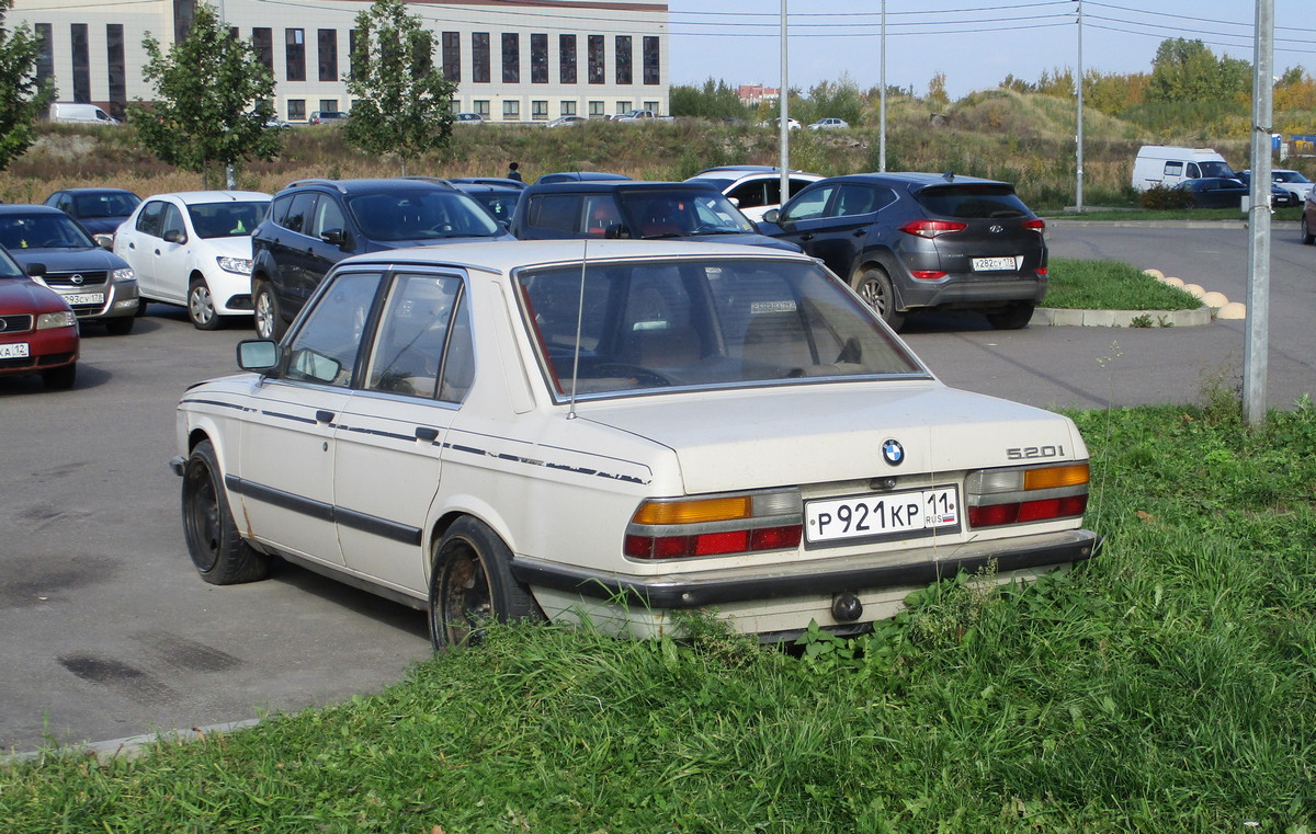 Коми, № Р 921 КР 11 — BMW 5 Series (E28) '82-88