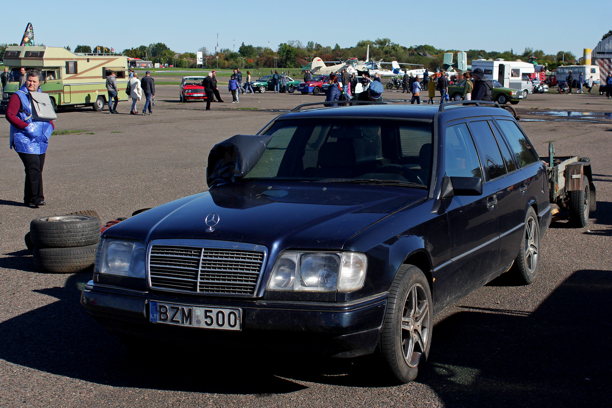 Литва, № BZM 500 — Mercedes-Benz (S124) '86-96; Литва — Retro mugė 2021 ruduo