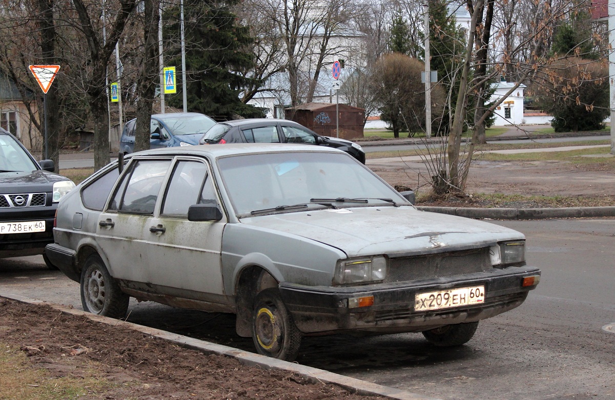 Псковская область, № Х 209 ЕН 60 — Volkswagen Passat (B2) '80-88
