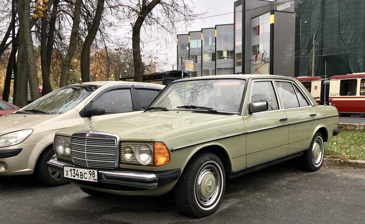 Санкт-Петербург, № Х 134 ВС 98 — Mercedes-Benz (W123) '76-86