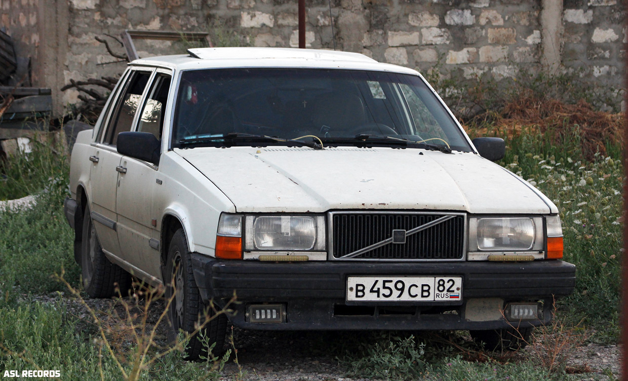 Крым, № В 459 СВ 82 — Volvo 740 '84-92