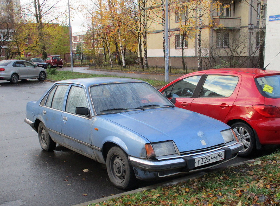 Санкт-Петербург, № Т 325 ММ 98 — Vauxhall Carlton '78-83