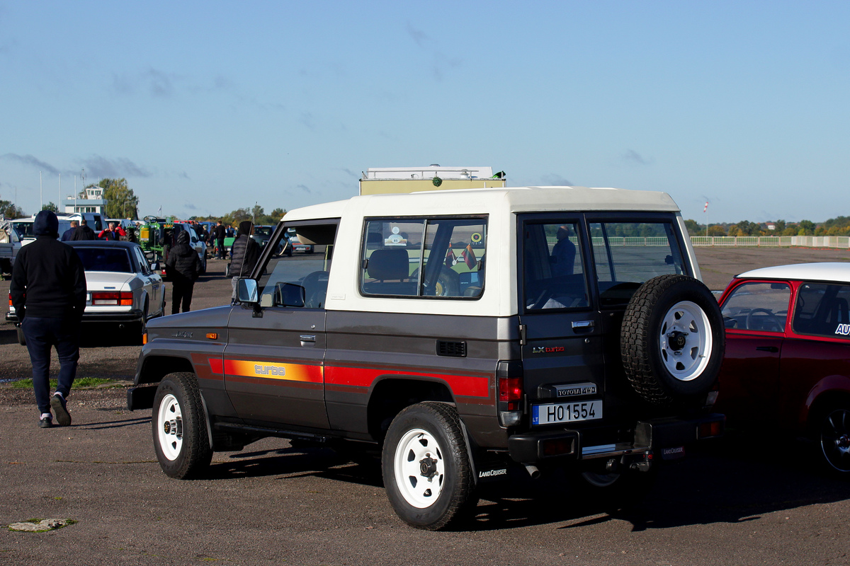 Литва, № H01554 — Toyota Land Cruiser (J70) (light) '85-90; Литва — Retro mugė 2021 ruduo