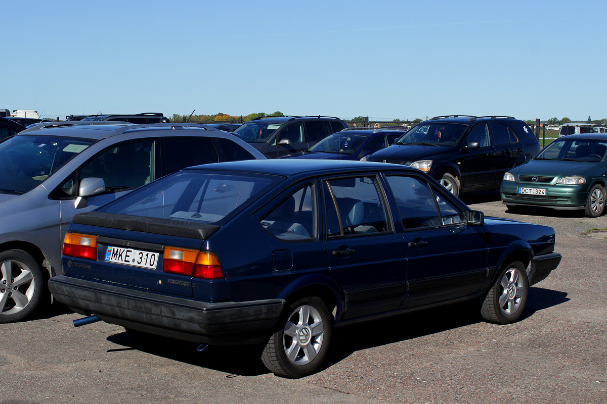 Литва, № MKE 310 — Volkswagen Passat (B2) '80-88; Литва — Retro mugė 2021 ruduo