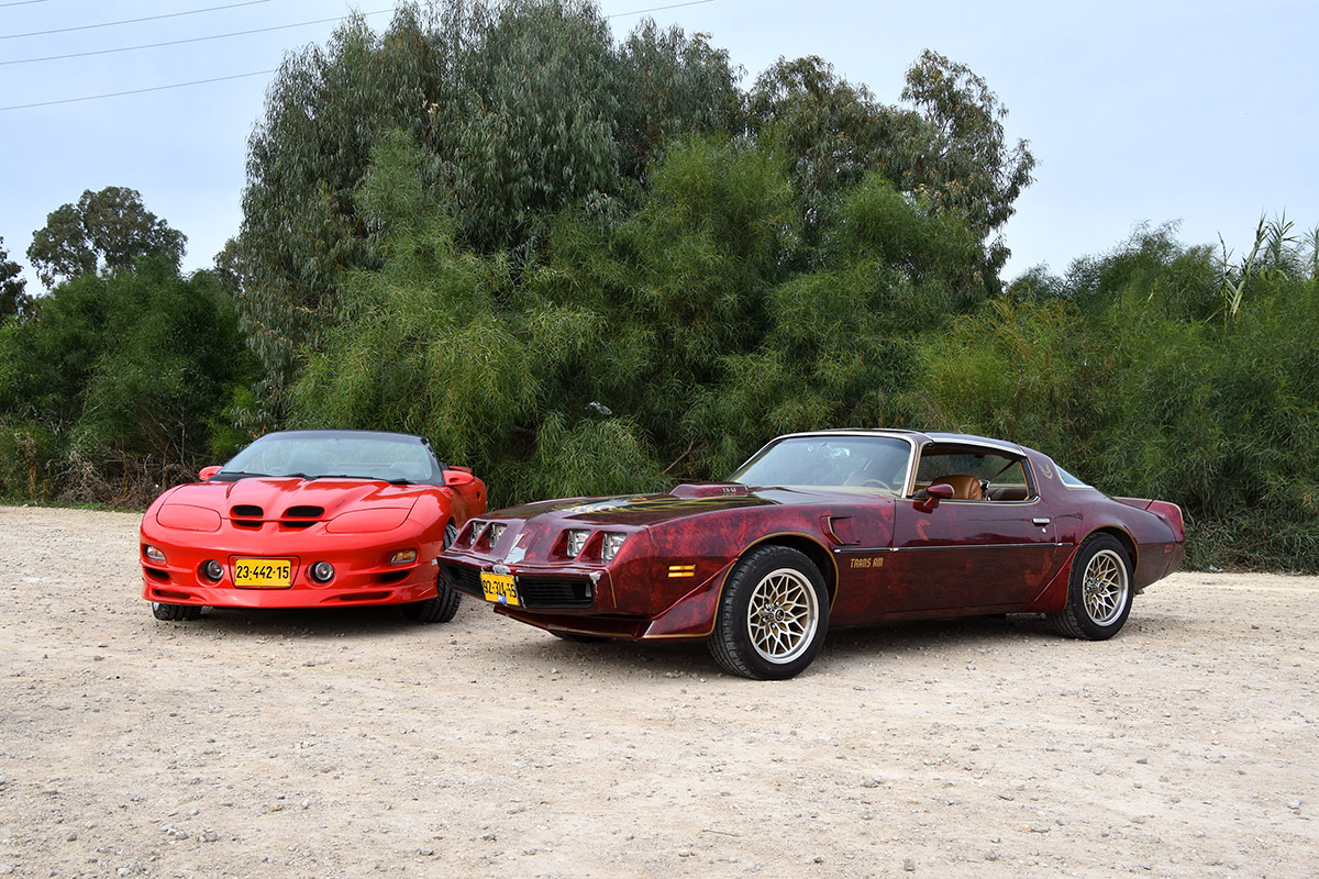 Израиль, № 23-442-15 — Pontiac Firebird (4G) '93-97; Израиль, № 92-324-55 — Pontiac Firebird (2G) '70-81