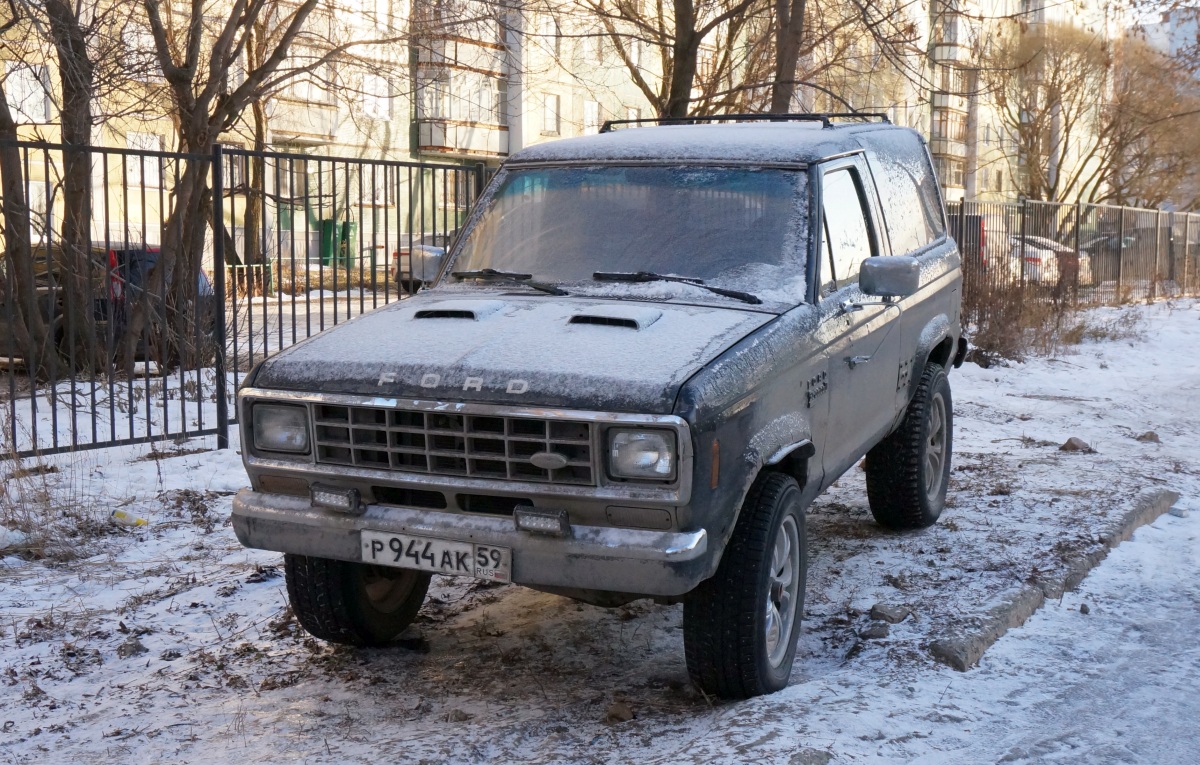 Пермский край, № Р 944 АК 59 — Ford Bronco II '83-90