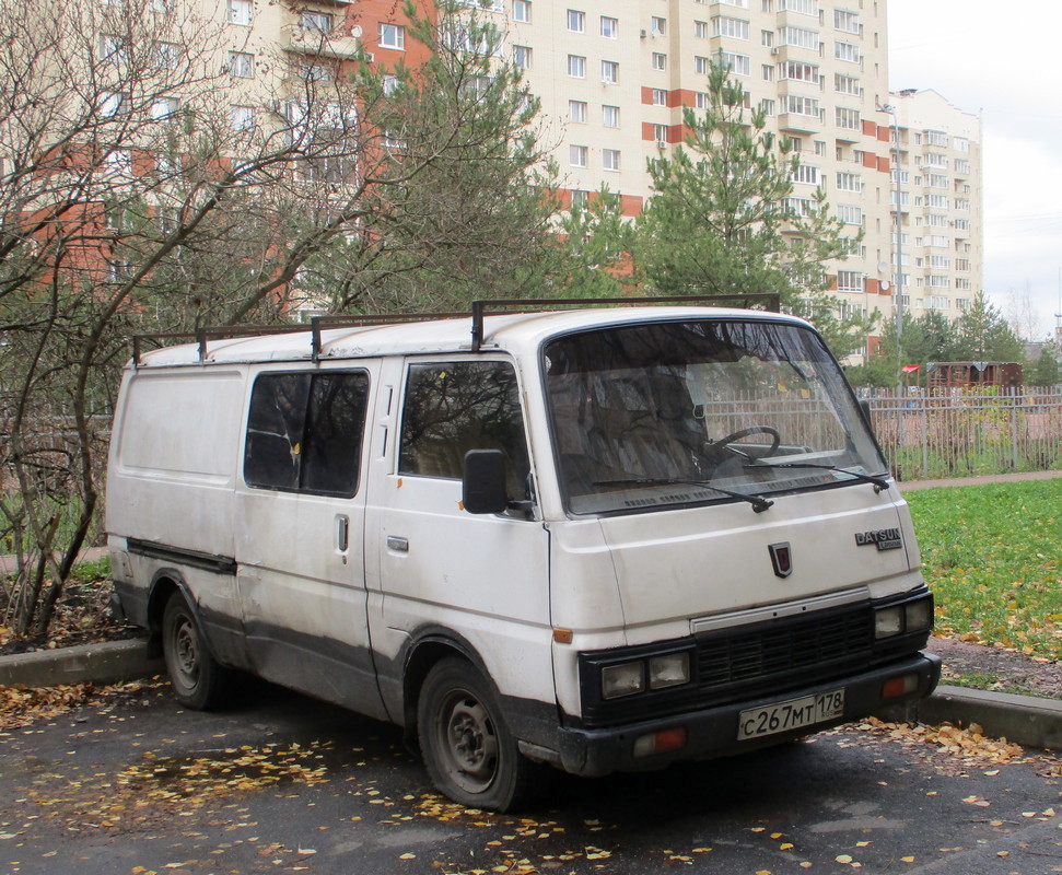 Санкт-Петербург, № С 267 МТ 178 — Datsun Urvan (E23) '80-86