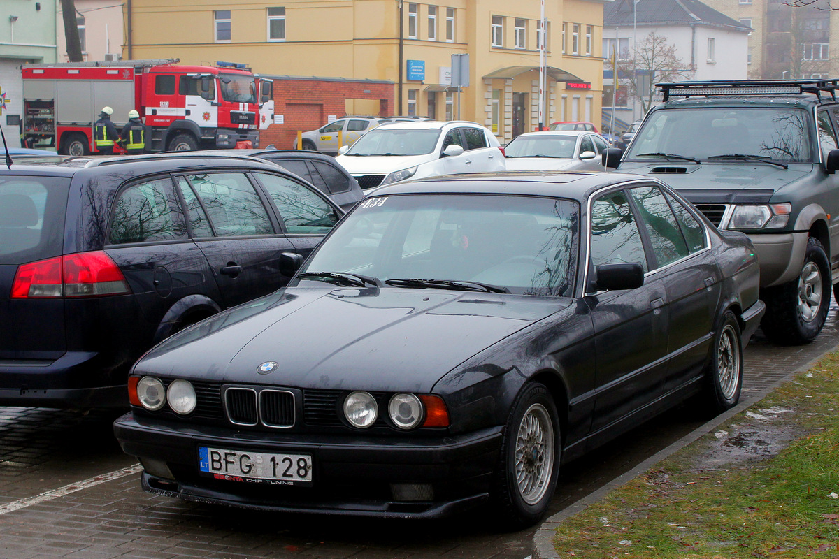 Литва, № BFG 128 — BMW 5 Series (E34) '87-96