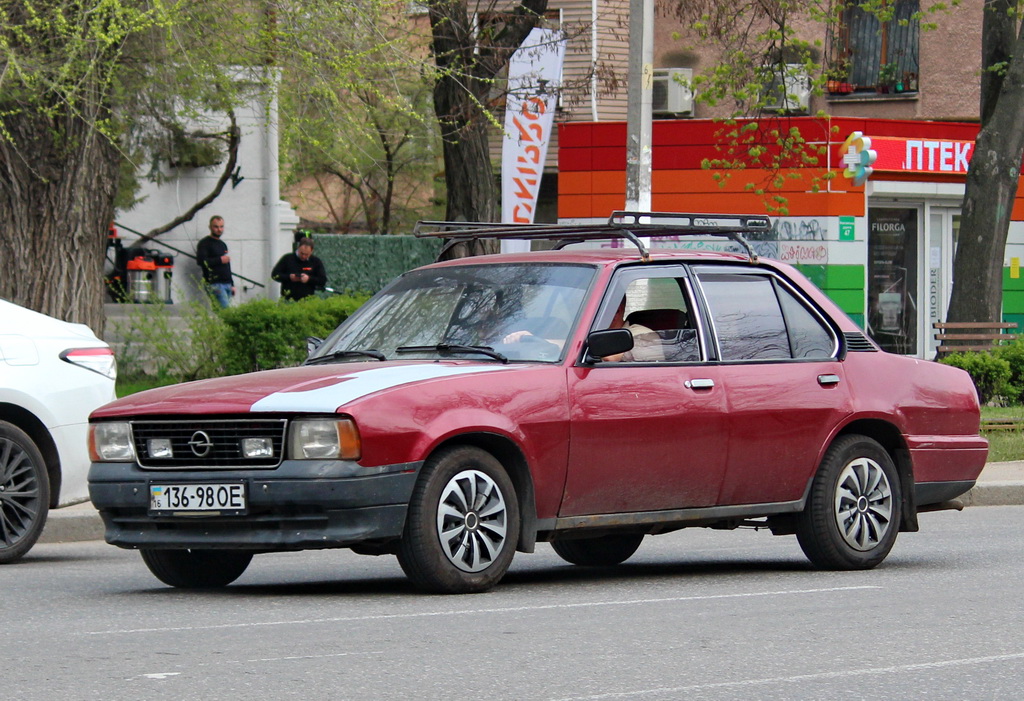 Одесская область, № 136-98 ОЕ — Opel Ascona (B) '75-81