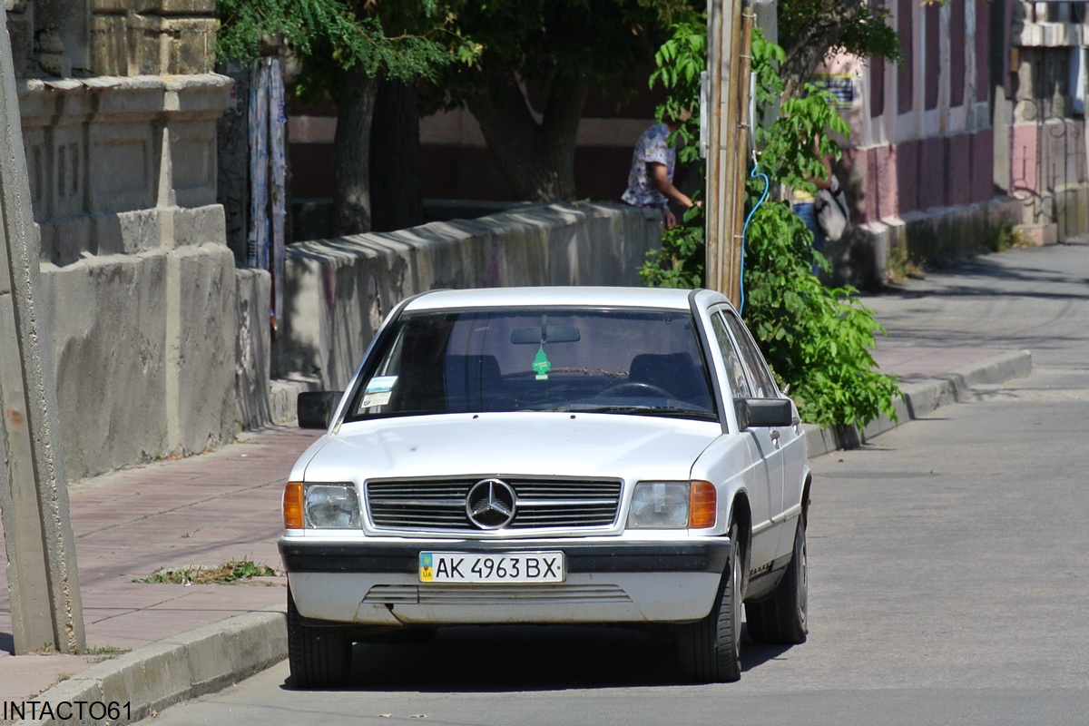 Крым, № АК 4963 ВХ — Mercedes-Benz (W201) '82-93