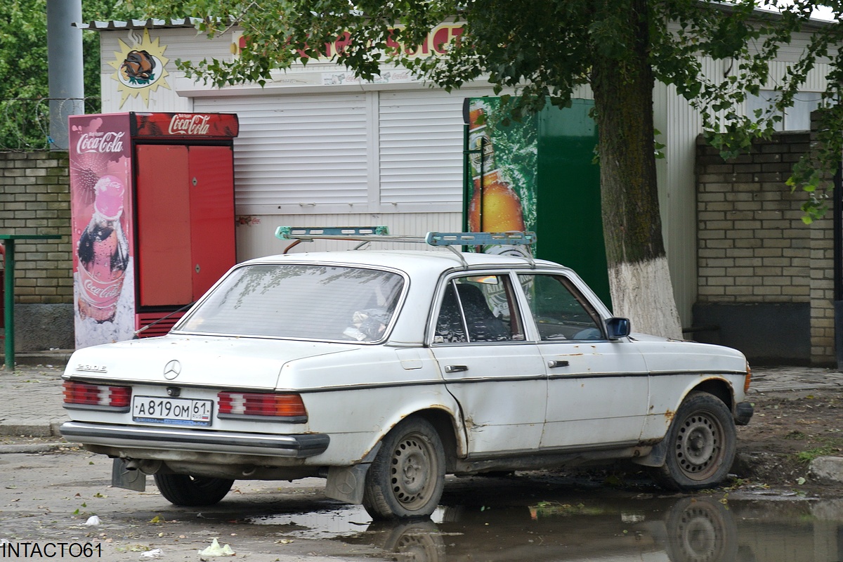 Ростовская область, № А 819 ОМ 61 — Mercedes-Benz (W123) '76-86