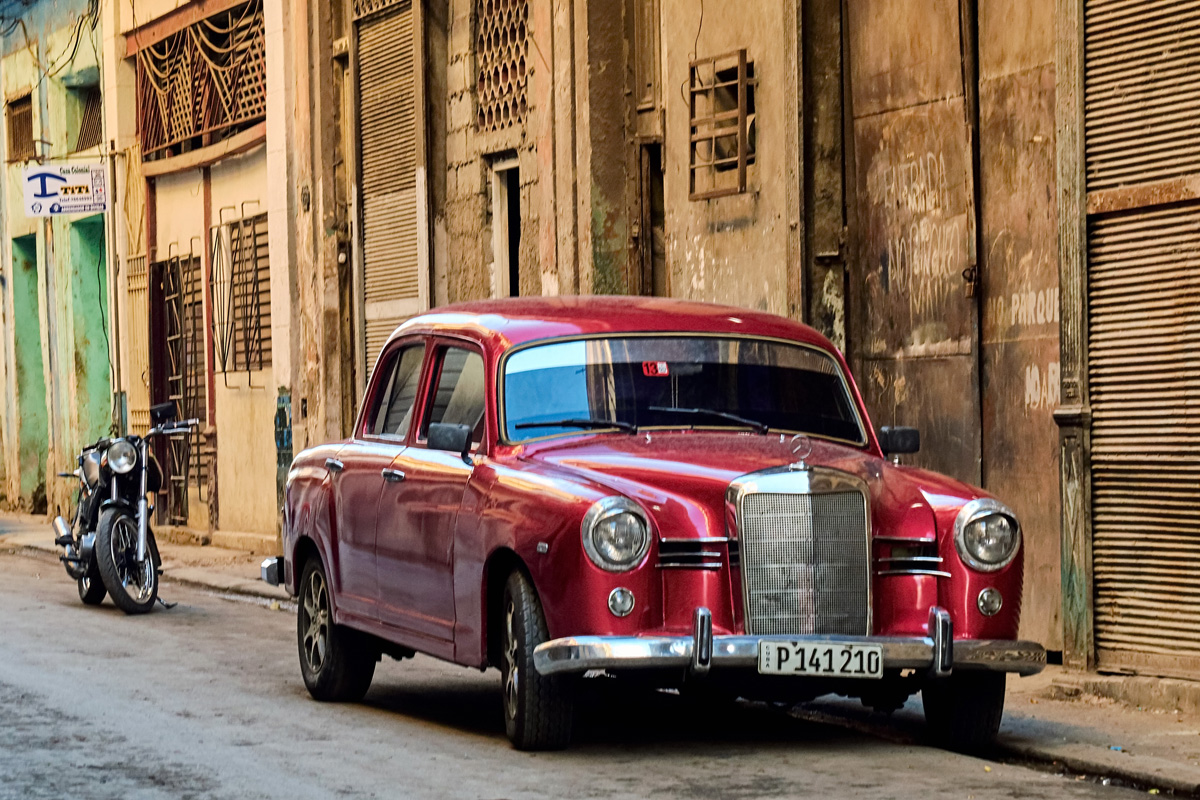 Куба, № P 141 210 — Mercedes-Benz (W120) '53-62