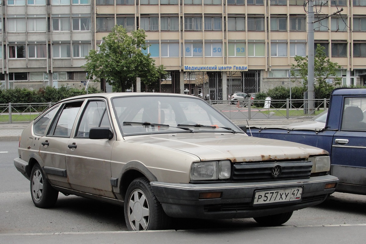 Ленинградская область, № Р 577 ХУ 47 — Volkswagen Passat (B2) '80-88