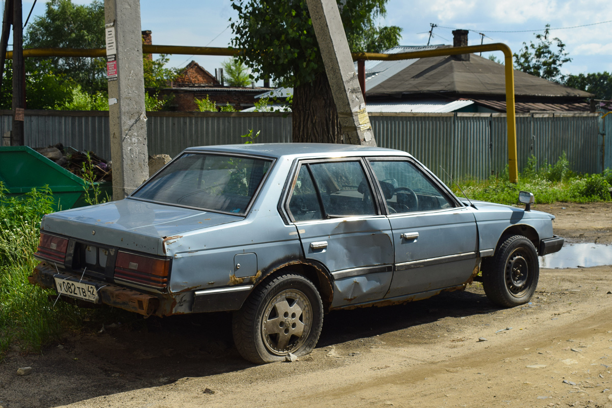 Алтайский край, № У 082 ТВ 42 — Toyota Corona (T140) '82-87