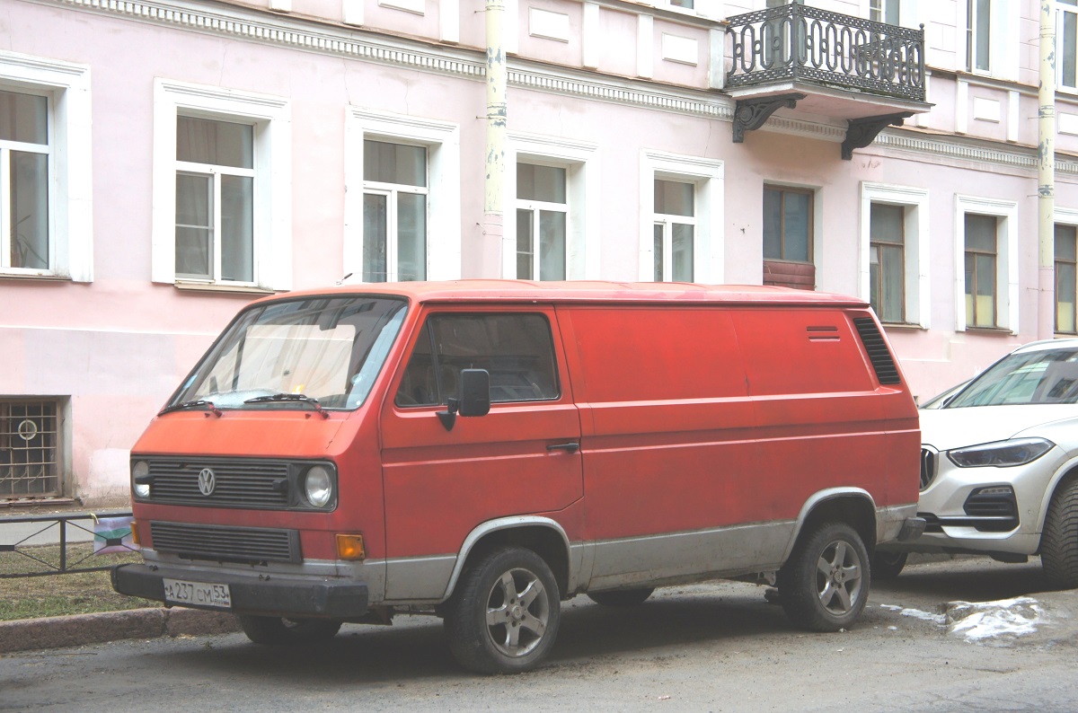 Новгородская область, № А 237 СМ 53 — Volkswagen Typ 2 (Т3) '79-92