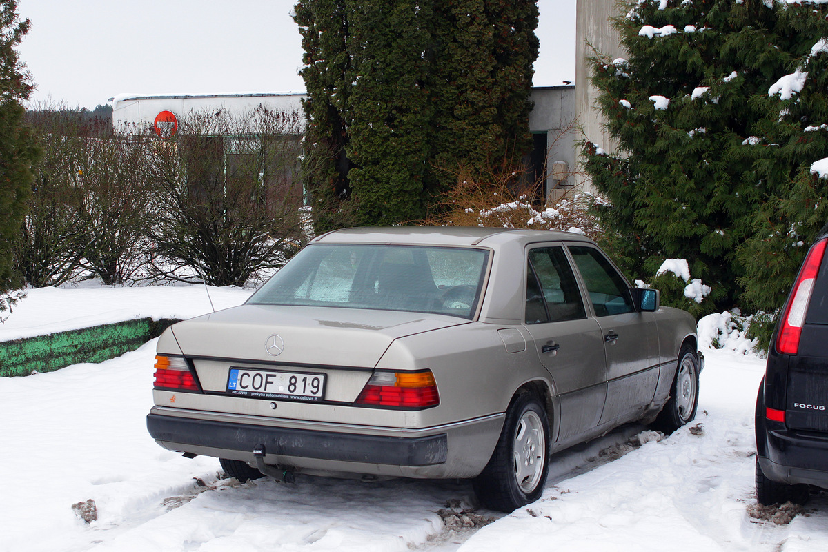 Литва, № COF 819 — Mercedes-Benz (W124) '84-96
