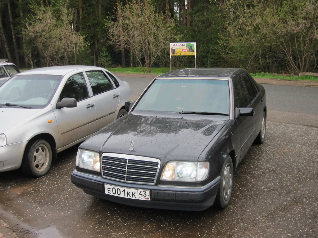 Кировская область, № Е 001 КК 43 — Mercedes-Benz (W124) '84-96