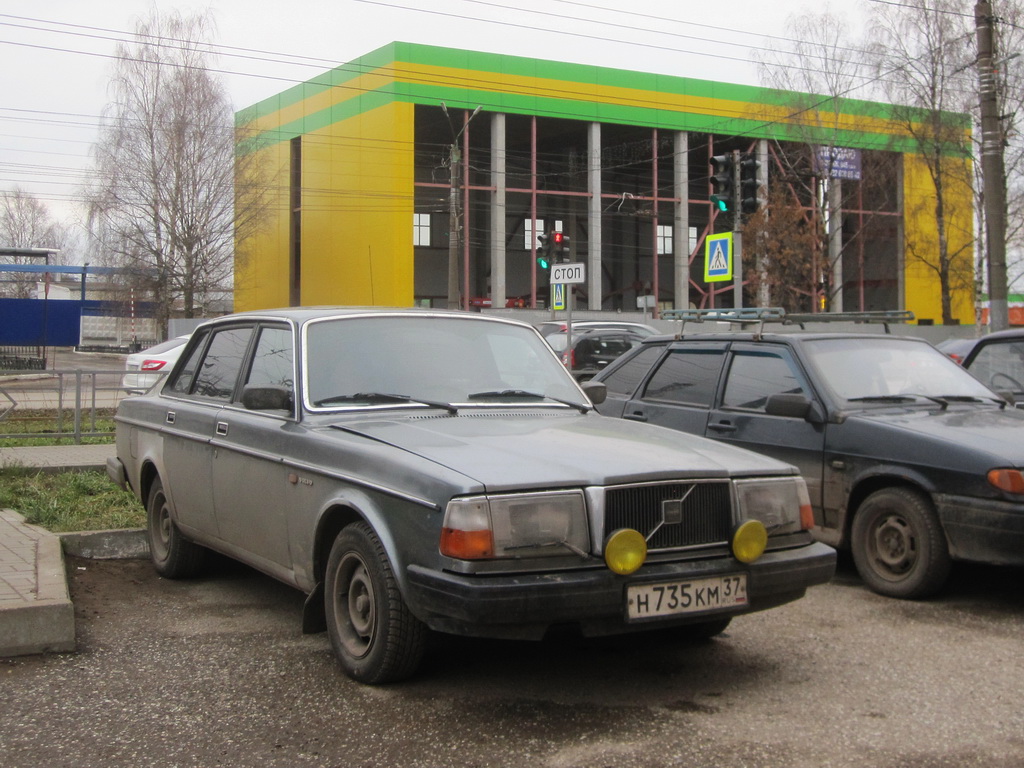 Кировская область, № Н 735 КМ 37 — Volvo 240 Series (общая модель)