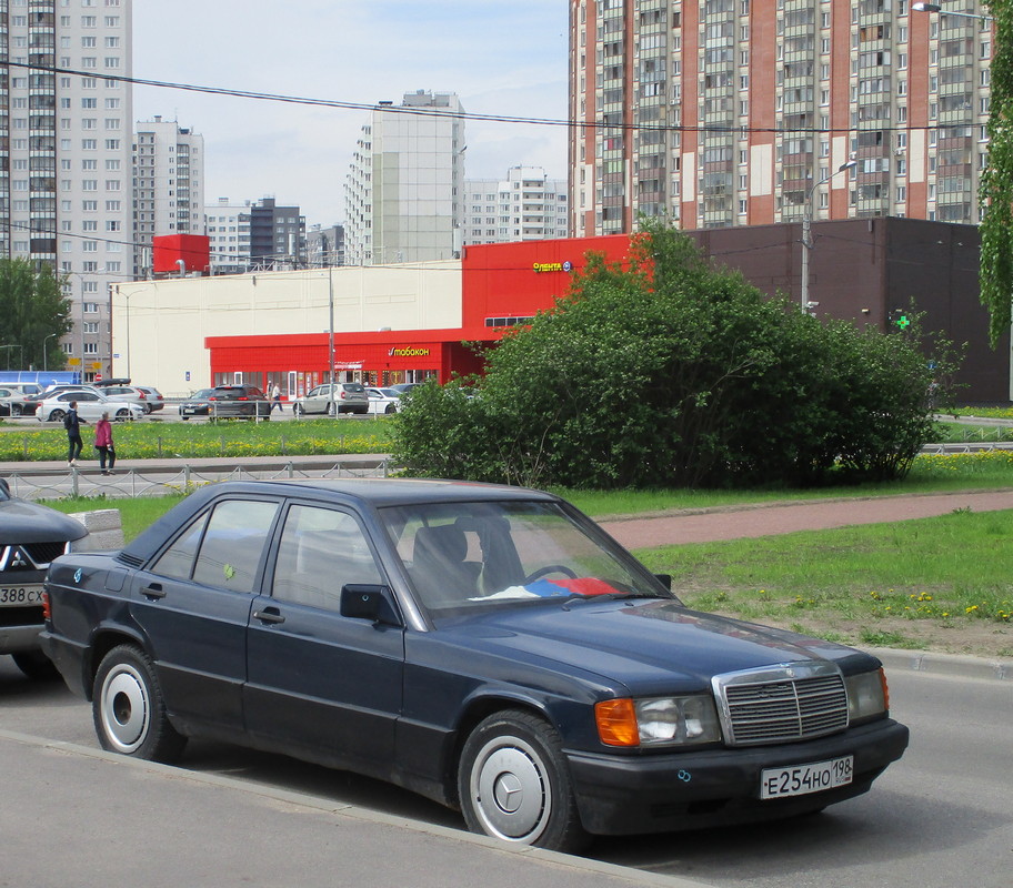 Санкт-Петербург, № Е 254 НО 198 — Mercedes-Benz (W201) '82-93