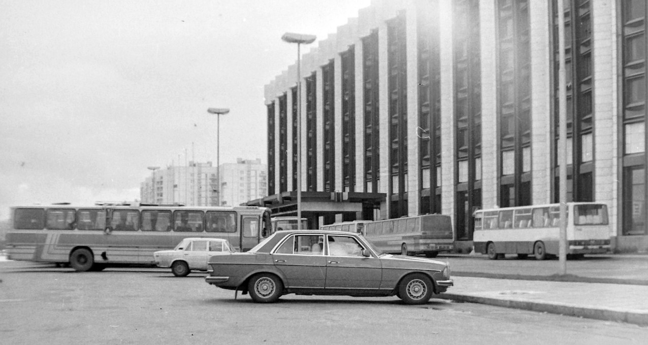 Финляндия, № AHS-911 — Mercedes-Benz (W123) '76-86