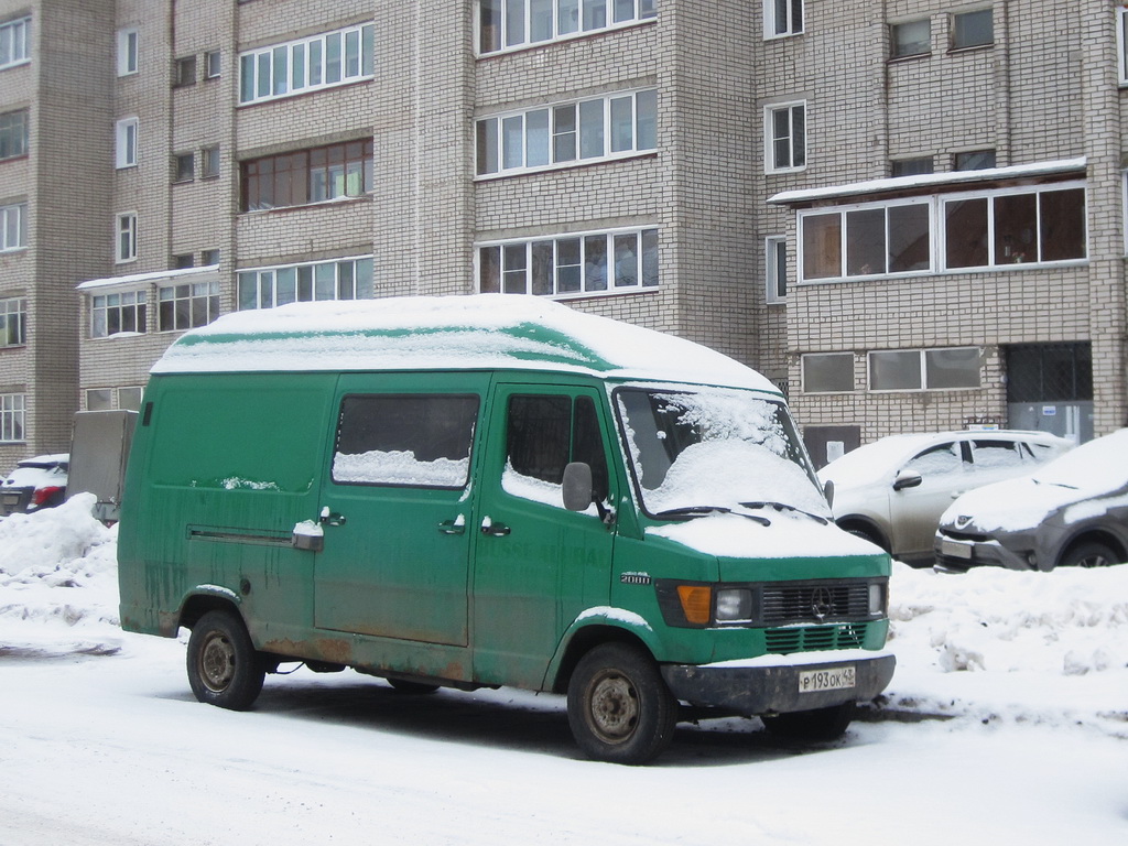 Кировская область, № Р 193 ОК 43 — Mercedes-Benz T1 '76-96