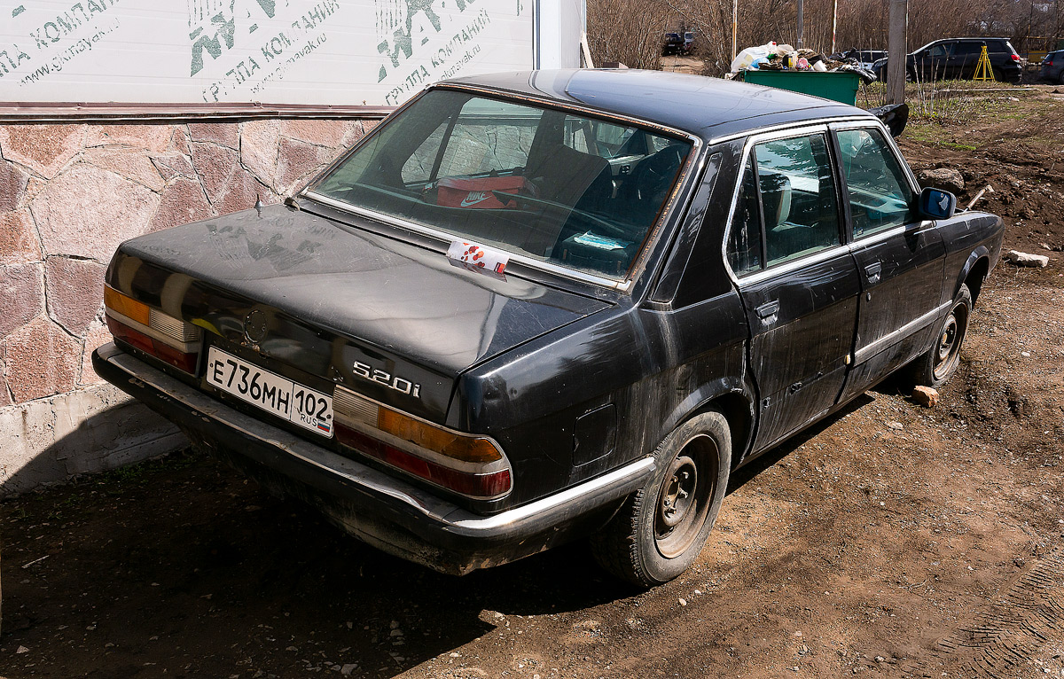 Башкортостан, № Е 736 МН 102 — BMW 5 Series (E28) '82-88
